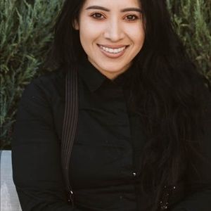 Meet your Posher, Linda